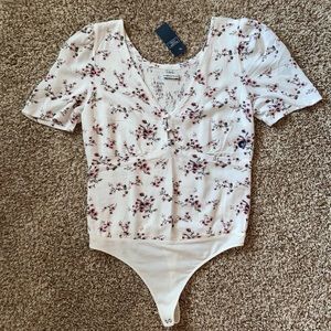 Abercrombie & Fitch Floral Bodysuit